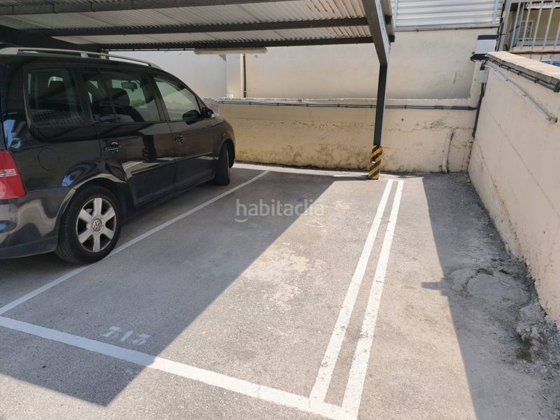 Foto f28f3cc0-1d3d-4129-b881-640acc3b6089. Pis amb aparcament a L´Estany Calafell