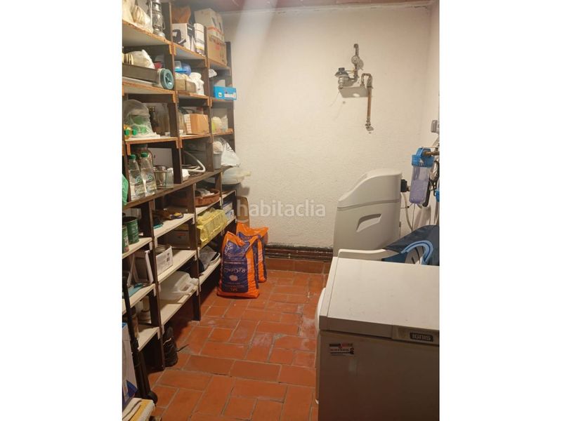 Foto 4b595458-79ba-4812-a863-48265316f9f6. Casa amb aparcament a Bellvei