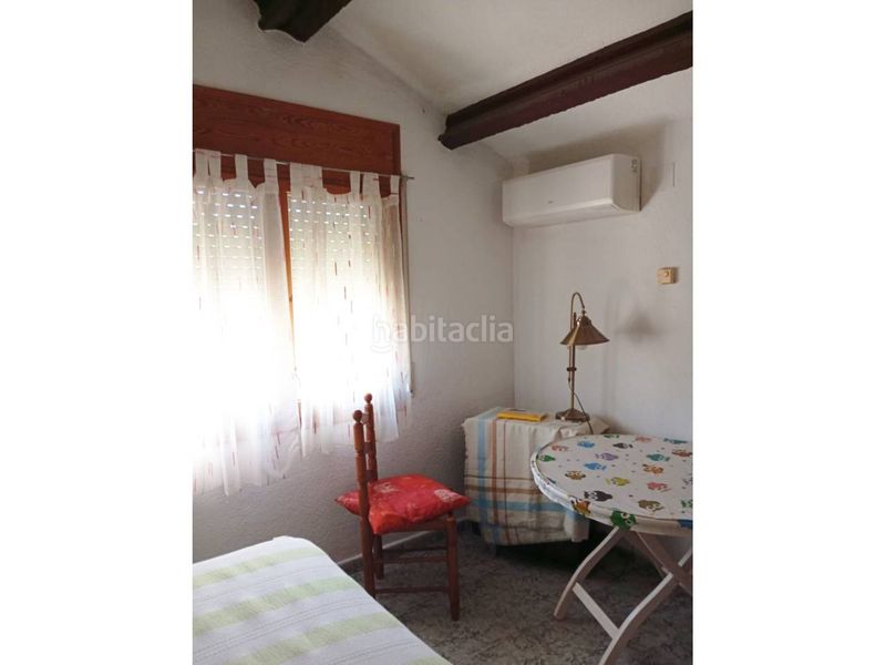 Foto 5f8090ff-f59e-485b-a402-77ffb0f14a7d. Casa amb aparcament a Bellvei