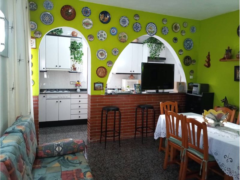 Foto ed12fb8d-989c-426d-b5b2-8ff1e67d68e3. Casa amb calefacció aparcament piscina a costa Cunit - els jardins - els rosers Cunit