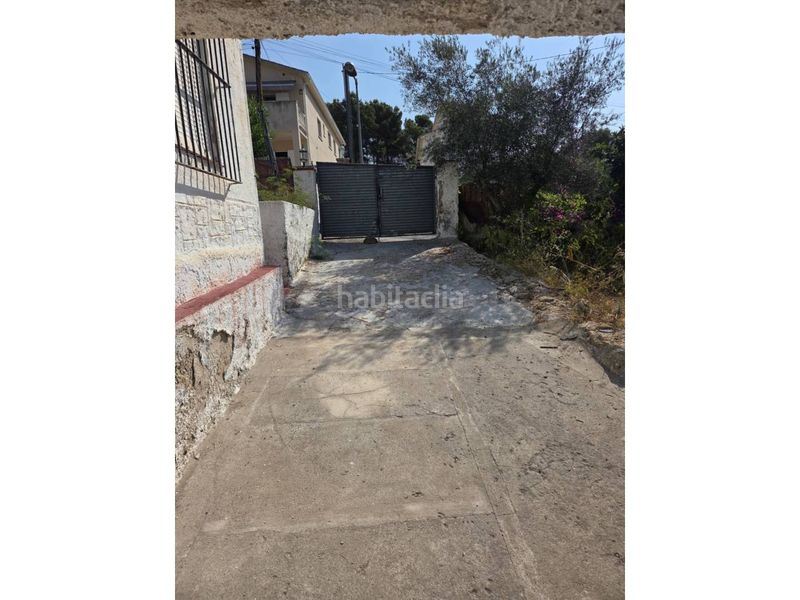Foto f9a0762e-fb9c-4ad7-ba9d-ecead46f3752. Casa amb aparcament a Cunit residencial Cunit