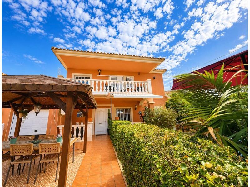 Foto bd8bdec3-570f-4087-bdd2-f247fcf02e26. Casa amb calefacció aparcament piscina a Mas Trader-Corral d´En Tort-Corral d´En Cona Cubelles