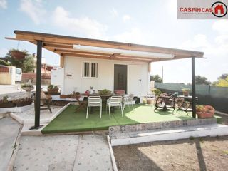 Casa a Costa Cunit - Els Jardins - Els Rosers. Parcela 850 m2 con 3 mobile home de 35 m2  costa cunit  cunit