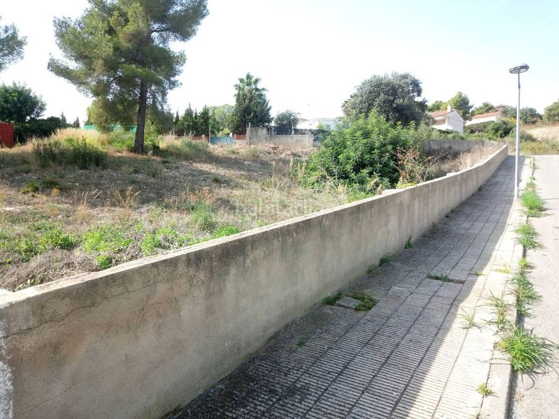 Foto 49c9dd1e-74b1-49e8-8ed6-42548466fda0. Finca rústica a costa Cunit - els jardins - els rosers Cunit