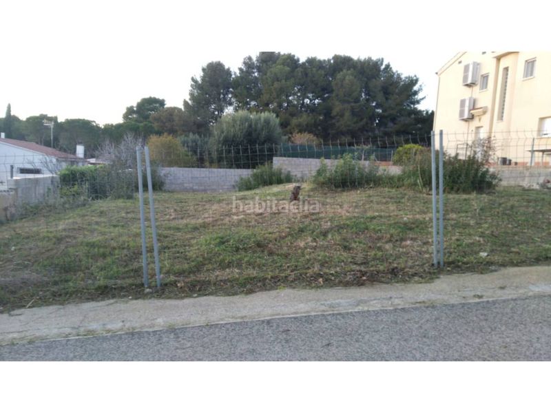 Foto 80da95df-8a62-4275-8ecf-20b8e35639aa. Terreno residencial parcela edificable llana 416 m2 residencial en Cunit