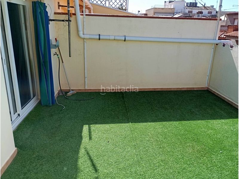 Foto 33b0380f-8587-4fa8-952a-21bab1fc2b23. Casa amb calefacció aparcament a Santa Maria-l´Eixample-Sud Sumella Cubelles