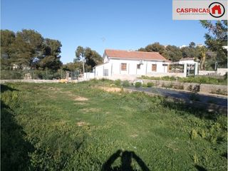 Landgut  Avenida mar. Magnífica parcela esquinera!! 713 m2 zona valdemar  terreno llan