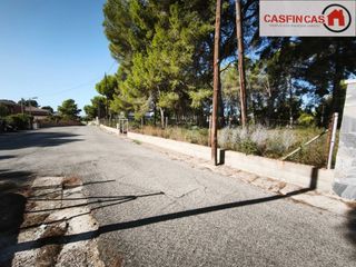 Terreno residencial  Calle acacias. Magnífica parcela urbana de 1.057 m2 en cunit  zona baronia