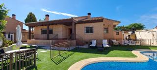 Xalet  Calle unicornio. Buscas algo realmente impecable e independiente?  echa un vistaz