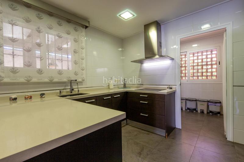 Foto 16947cc7-a3de-4e79-adfc-cf85c0b2d749. Xalet amb calefacció aparcament piscina a Almajada-Ravel Mutxamel