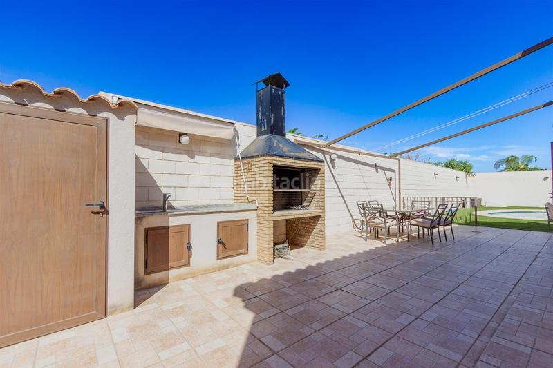 Foto 1eb75a3a-ba07-4d19-b618-beaaba1e8671. Xalet amb calefacció aparcament piscina a Almajada-Ravel Mutxamel