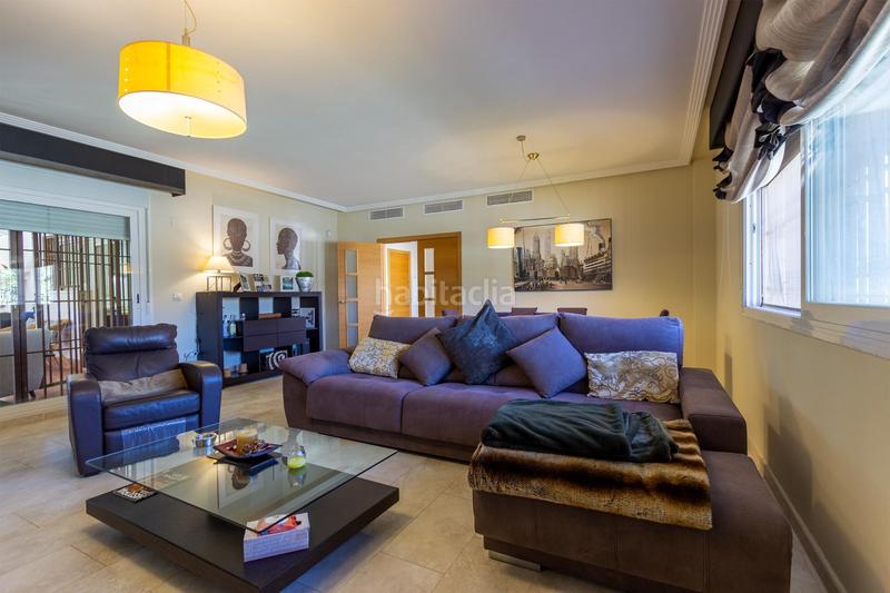 Foto 350406b4-47d2-4ee8-930f-988e92dc29ad. Xalet amb calefacció aparcament piscina a Almajada-Ravel Mutxamel