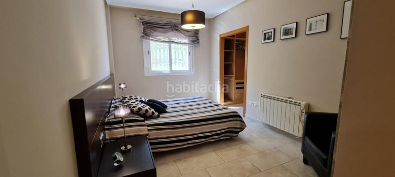 Foto 4e6d512d-a91d-4b44-9a2a-e1c09632e6e1. Xalet amb calefacció aparcament piscina a Almajada-Ravel Mutxamel