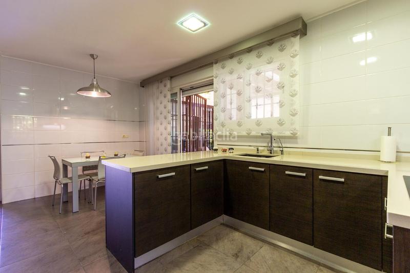 Foto 8d6670f0-4f4f-4a7d-8797-0a661ae6e8d6. Xalet amb calefacció aparcament piscina a Almajada-Ravel Mutxamel