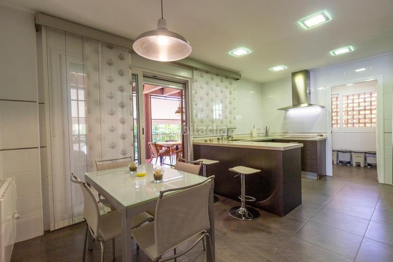 Foto b6329bbf-3779-43c2-86a1-da29474fdd81. Xalet amb calefacció aparcament piscina a Almajada-Ravel Mutxamel