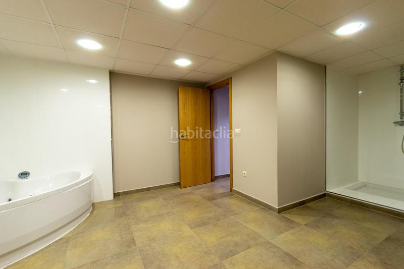 Foto b91a33d0-d044-4415-b8e3-6cb503f5410b. Xalet amb calefacció aparcament piscina a Almajada-Ravel Mutxamel