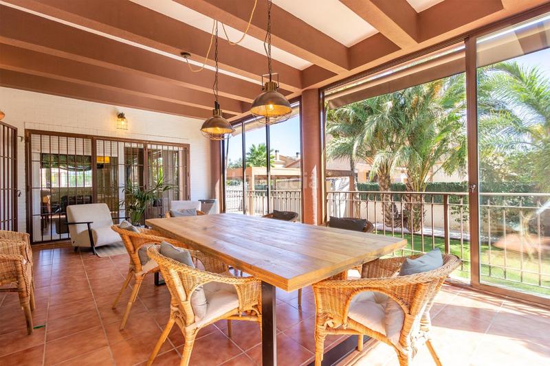 Foto e7b9d48d-2077-45b3-90cb-d4265c78067b. Xalet amb calefacció aparcament piscina a Almajada-Ravel Mutxamel