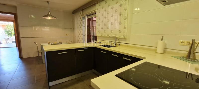 Foto fabe2b9b-d6e6-4659-a129-4d7ba7acd3bf. Xalet amb calefacció aparcament piscina a Almajada-Ravel Mutxamel