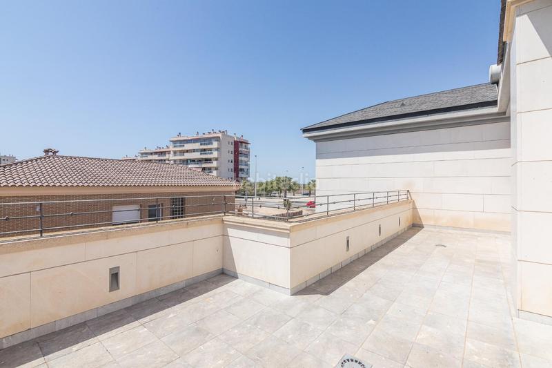 Foto b562c9a9-fbd3-47c4-b80e-8075fec32c59. Chalet en Los Arenales del Sol Elche / Elx