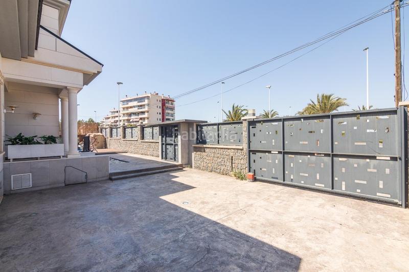 Foto d60f1b29-06e4-45c0-a879-d38b2f36b83a. Chalet en Los Arenales del Sol Elche / Elx