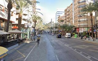 Édifice à Mercado. Edificio en esquina junto mercado central