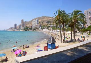 Location Appartement à Albufereta. Vive cerca del mar en este piso situado en albufereta totalmente
