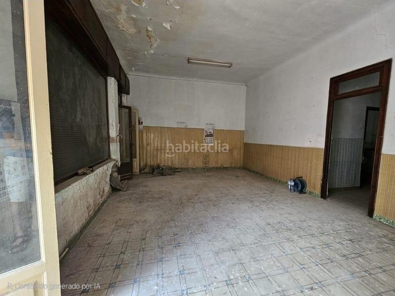 Foto ca8234ee-ad9e-43c2-8205-58f465a6b44e. Casa  con local en pleno centro peatonal en Plaza Castelar - Mercado Central Elda