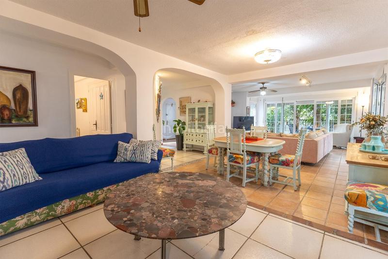 Foto 19b75d48-b1b2-449e-ac8b-e8634501d399. Chalet avec chauffage parking dans Pueblo Español-Coveta Fumá Campello (el)