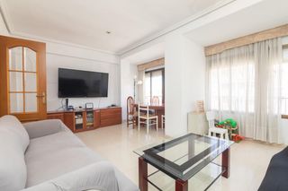 Pis  Padre espla. Luminoso piso en av. padre esplá