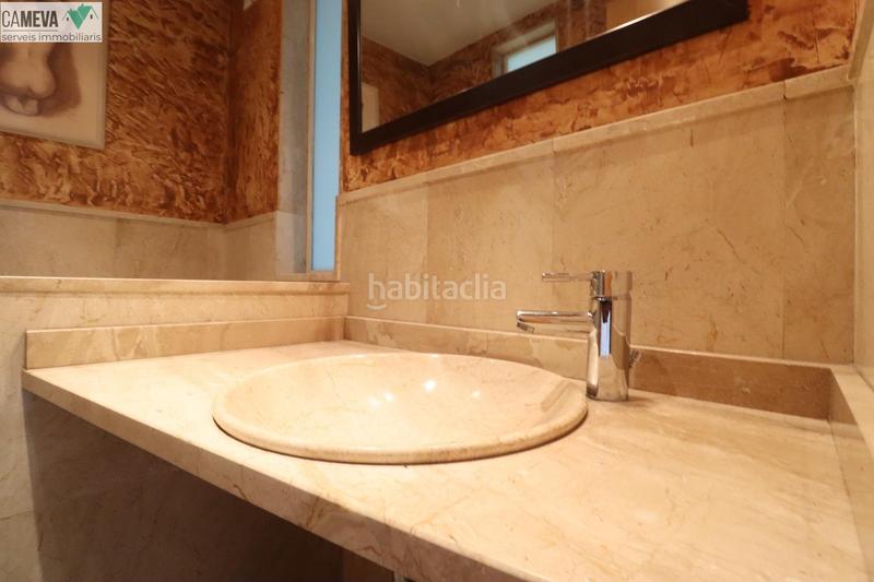 Foto 8401aae4-b2ef-4c8b-b6c7-ca9f4c690722. Casa 4 habitaciones, 2 terrazas y garaje en Centre Sabadell