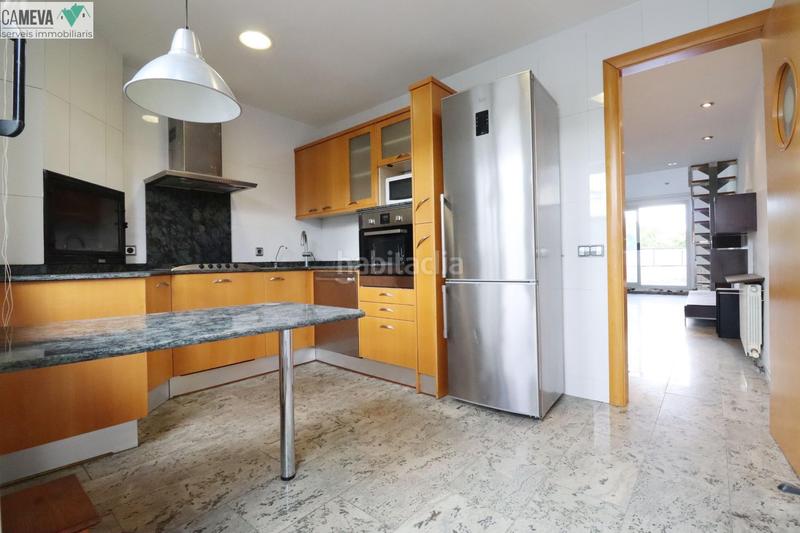 Foto fd92ac82-22e2-4d6b-aac6-51a9545972ad. Casa 4 habitaciones, 2 terrazas y garaje en Centre Sabadell