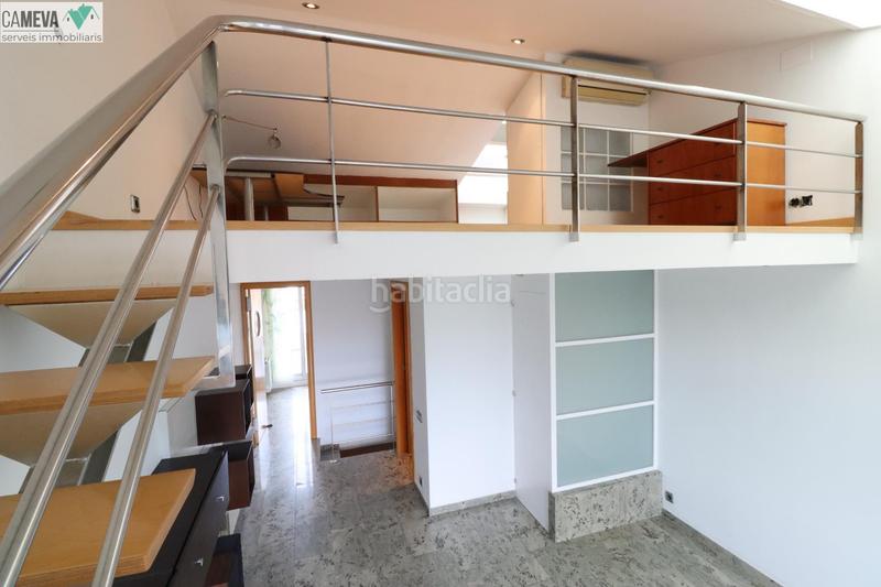 Foto fff6d139-c415-4704-ab01-ff4c97ebf303. Casa 4 habitaciones, 2 terrazas y garaje en Centre Sabadell