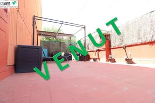 Maison jumelée à La Romànica. Reformada con 3 habitaciones y terraza