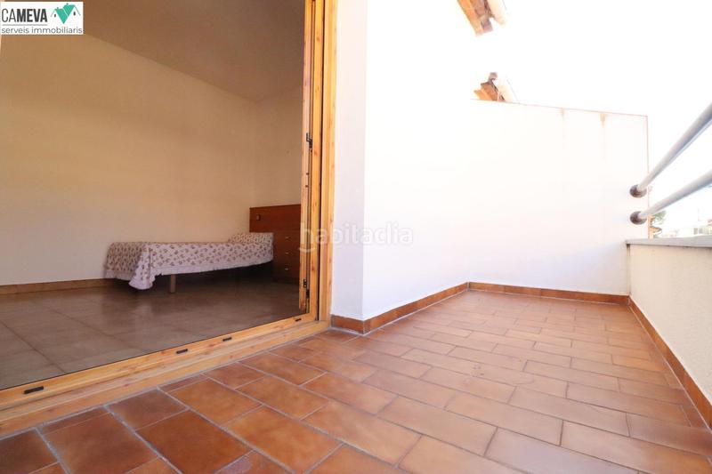 Foto 0f6b4351-0da3-4721-bc92-1d49e4222f5a. Casa adossada amb calefacció aparcament a Eixample - Can Bogunyà Castellar del Vallès
