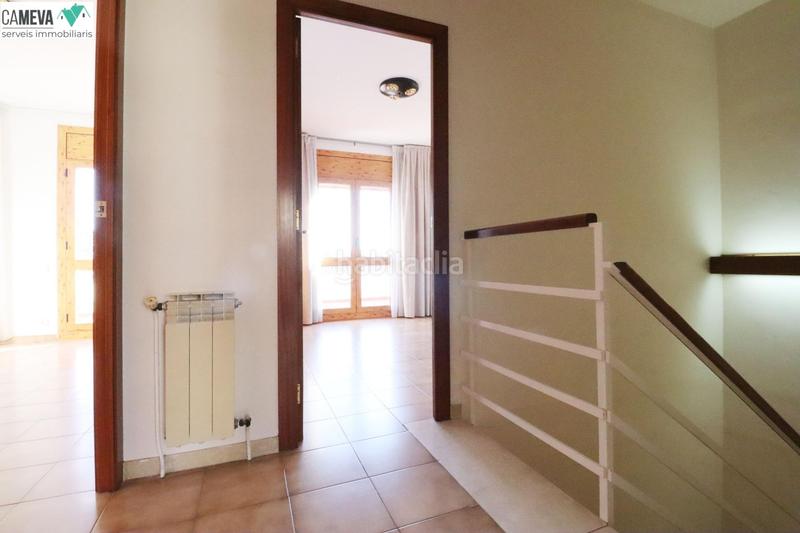 Foto 426de0af-2237-4b9e-a379-4fad085a202c. Casa adossada amb calefacció aparcament a Eixample - Can Bogunyà Castellar del Vallès
