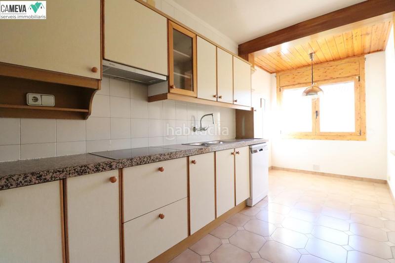 Foto 71ae127f-e2c4-4ff3-8e2d-0891ab3d8861. Casa adossada amb calefacció aparcament a Eixample - Can Bogunyà Castellar del Vallès