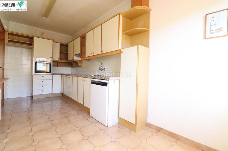 Foto 92e06a51-9df2-49e8-8432-1bee6509e02d. Casa adossada amb calefacció aparcament a Eixample - Can Bogunyà Castellar del Vallès