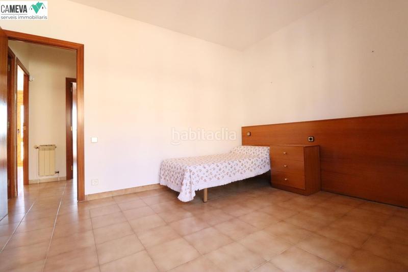 Foto f503563d-c36a-4aed-87d8-ba4a67a75bcb. Casa adossada amb calefacció aparcament a Eixample - Can Bogunyà Castellar del Vallès