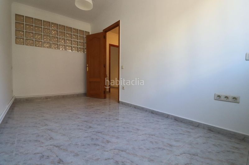 Foto 1de812ca-59fd-45b7-8d67-fce6d4b40e2d. Piso 4 habitaciones. totalmente exterior en Ca n'Anglada Terrassa