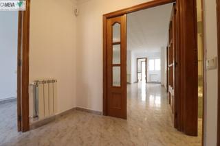 Flat in Ca n'Anglada. 4 habitaciones. totalmente exterior