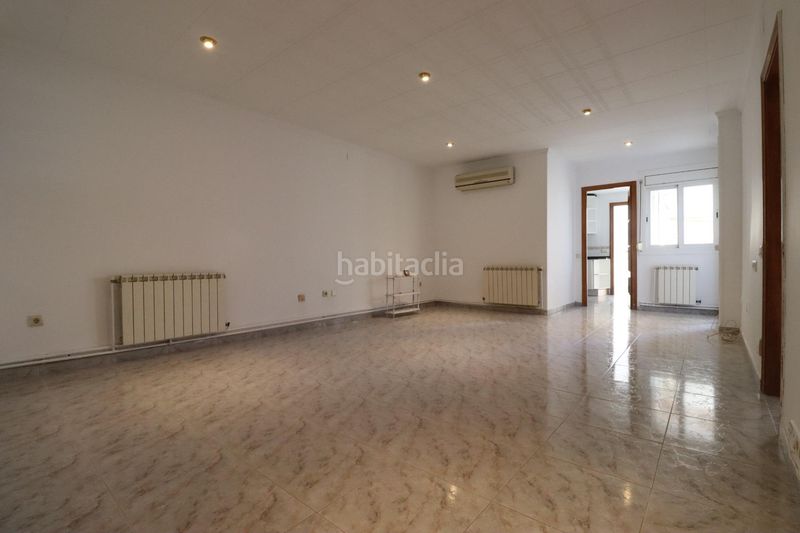 Foto 307271c3-c999-4c2b-8f72-a6ea4b923fba. Piso 4 habitaciones. totalmente exterior en Ca n'Anglada Terrassa