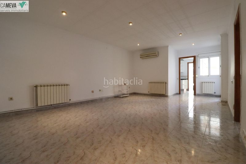 Foto 313b9335-a28c-468e-a9d8-5feb15af369c. Piso 4 habitaciones. totalmente exterior en Ca n'Anglada Terrassa