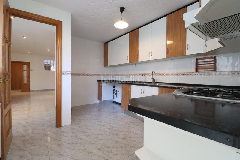 Foto 3cae8ad3-b48e-4a23-8811-22c21a3e798e. Piso 4 habitaciones. totalmente exterior en Ca n'Anglada Terrassa