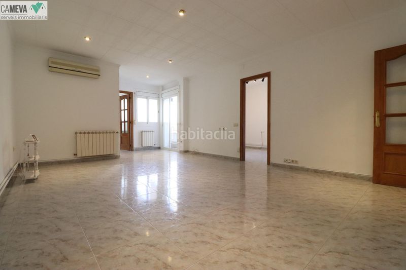 Foto 80c31ef9-d085-43ce-afc2-eabe705bea95. Piso 4 habitaciones. totalmente exterior en Ca n'Anglada Terrassa