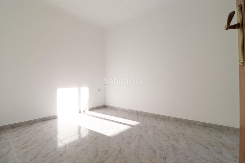 Foto 968bbd98-5555-445e-a30c-950095136e67. Piso 4 habitaciones. totalmente exterior en Ca n'Anglada Terrassa