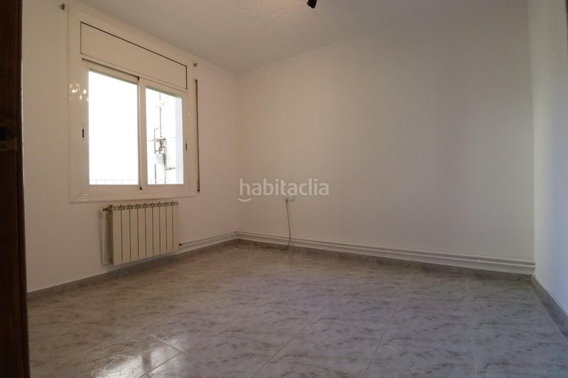 Foto b1113bff-8922-4c08-aaab-3f34378cce9d. Piso 4 habitaciones. totalmente exterior en Ca n'Anglada Terrassa