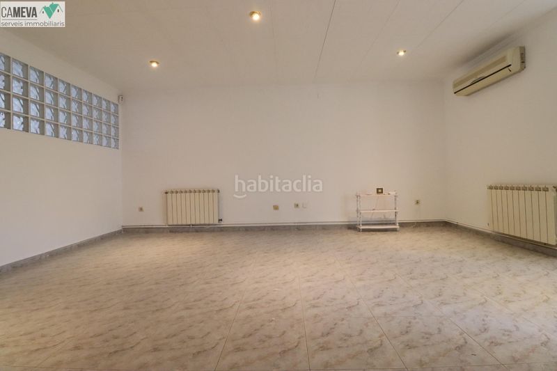 Foto db28e662-29e4-40d5-90b7-28457bab6a7b. Piso 4 habitaciones. totalmente exterior en Ca n'Anglada Terrassa