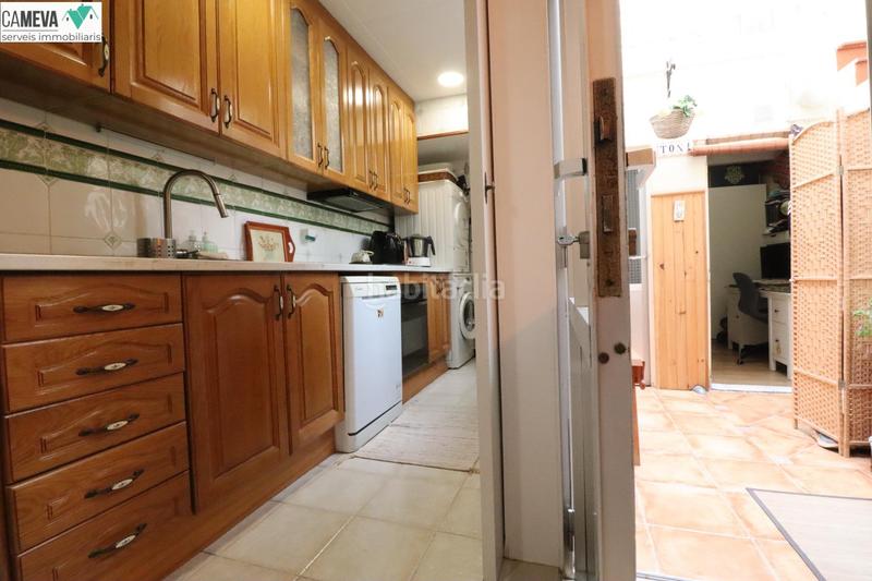 Foto ee8aca54-853a-4acb-8d85-34eb9d5790d8. Piano terra con riscaldamento in Progrés - Pep Ventura Badalona