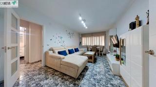 Pis a Montcada Centre - La Ribera. 4 dormitorios, 2 baños y piscina