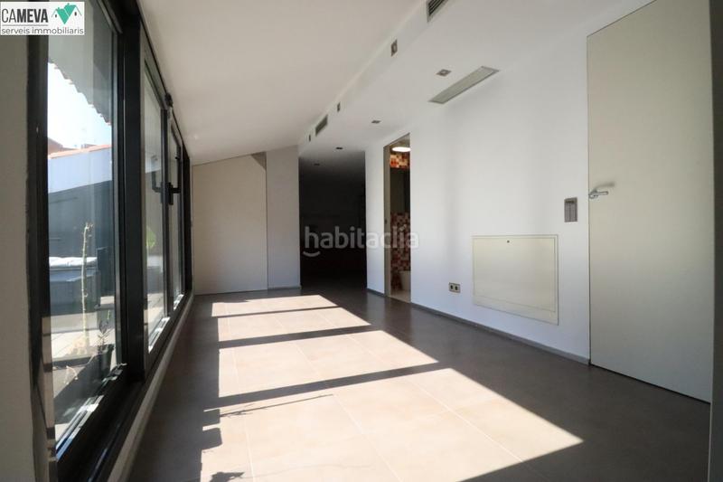 Foto 03a2f9eb-d266-4bdf-baeb-224b08db3e31. Duplex avec chauffage parking dans Creu Alta Sabadell